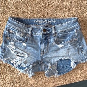 American Eagle festival short